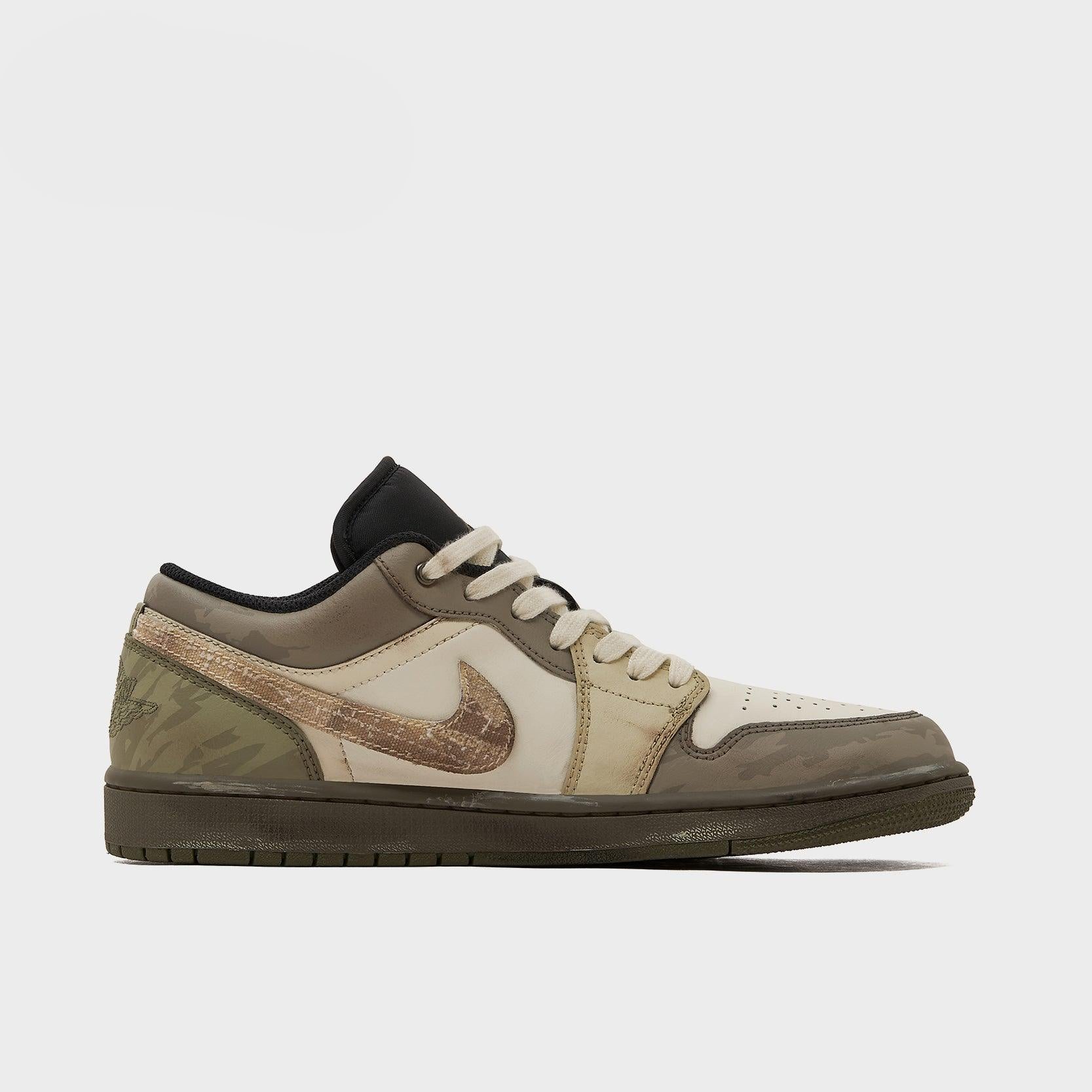 Seeking Path - Men's Jordan 1 Low