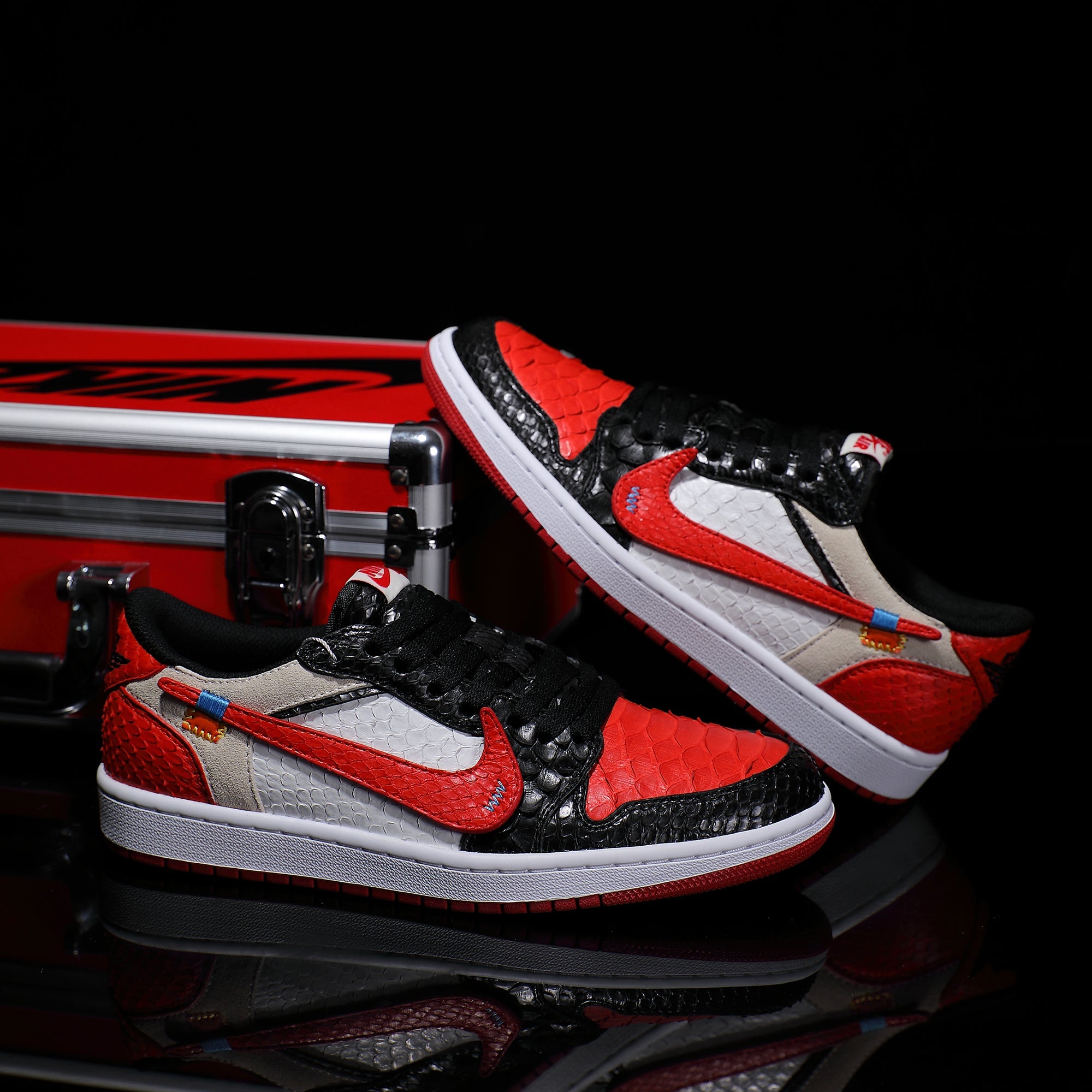 [Custom Black and Red Python Skin] Air Jordan Low - Top Skateboarding Shoes Unisex