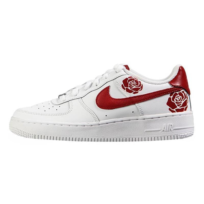 [Custom Valentine's Day spray painting roses in red and white]  Air Force 1 Skateboarding Shoes Men Low-top White/Red