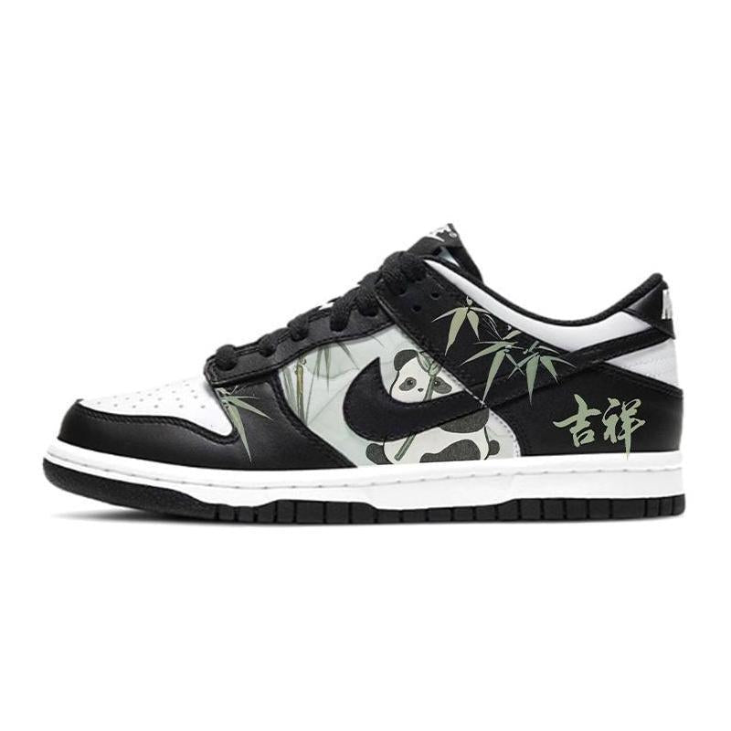 [Custom A lucky panda for women]  Dunk Skateboarding Shoes Women's Low-top Black/white/green