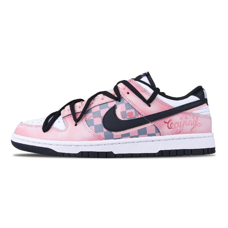 [Custom The female style delicately sniffs the rose]  Dunk Skateboarding Shoes Women's Low-top Black/Pink