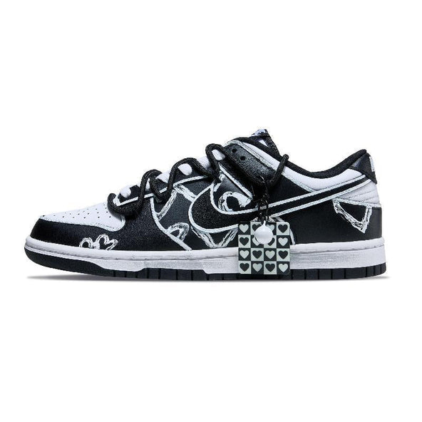 [Custom A woman's heart is like steel]  Dunk Skateboarding Shoes Women's Low-top White