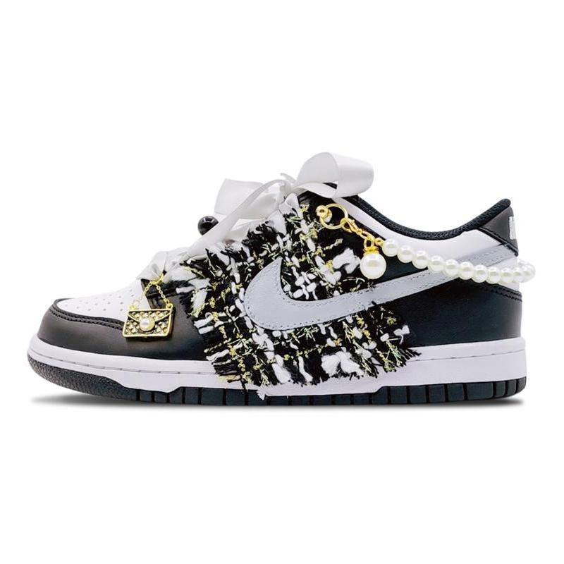 [Custom A black and gold chanka style for women]  Dunk Skateboarding Shoes Women's