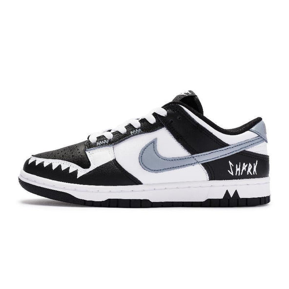[Custom A cool shark]  Dunk Skateboarding Shoes Unisex Low-top Black/white