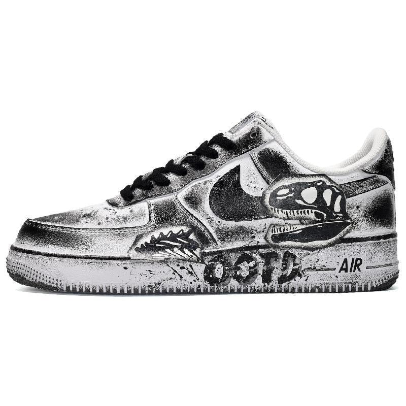 [Custom The male style features a black and white dragon spine]  Air Force 1 Skateboarding Shoes Men Low-top Black/White