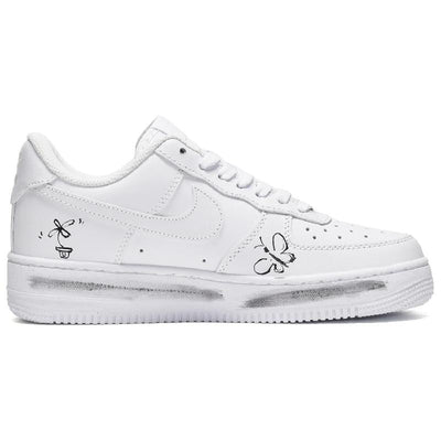[Custom The female smiling flower is in black and white]  Air Force 1 Skateboarding Shoes Women's Low-top Black/White