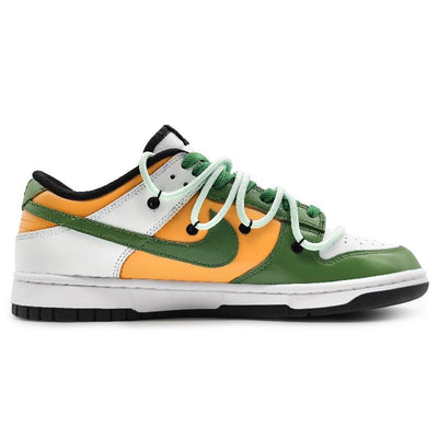 [Custom The male type is greedy for snake green]  Dunk Skateboarding Shoes Men