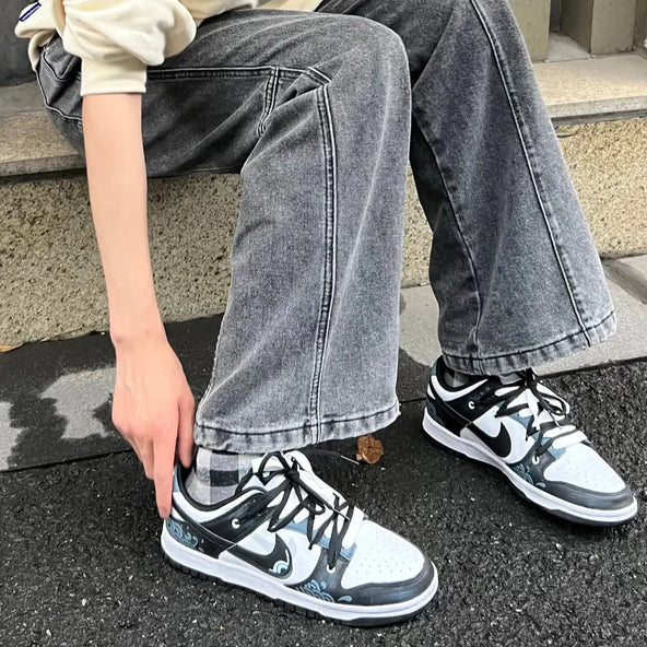 [Custom Women's model "Thousand Miles of the Vast Sea" S-BOX]  Dunk Skateboarding Shoes Women's Low-top Black/Blue