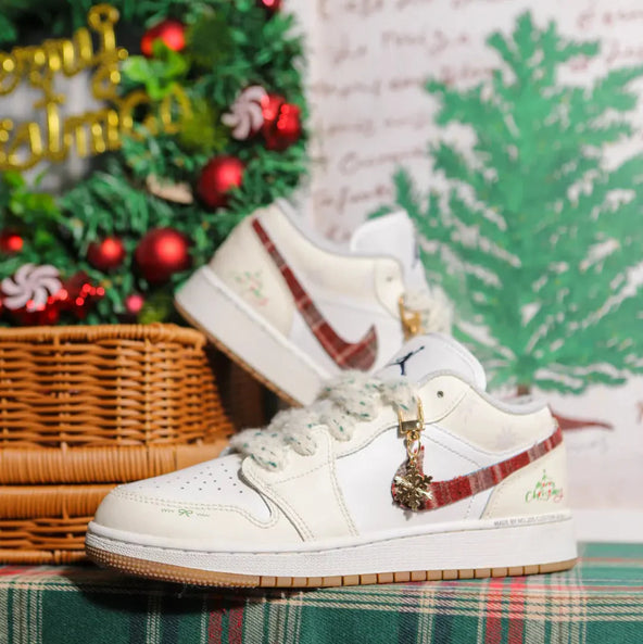[Custom Winter Melody] Jordan Air Jordan 1 Low Top Unisex Skateboarding Shoes