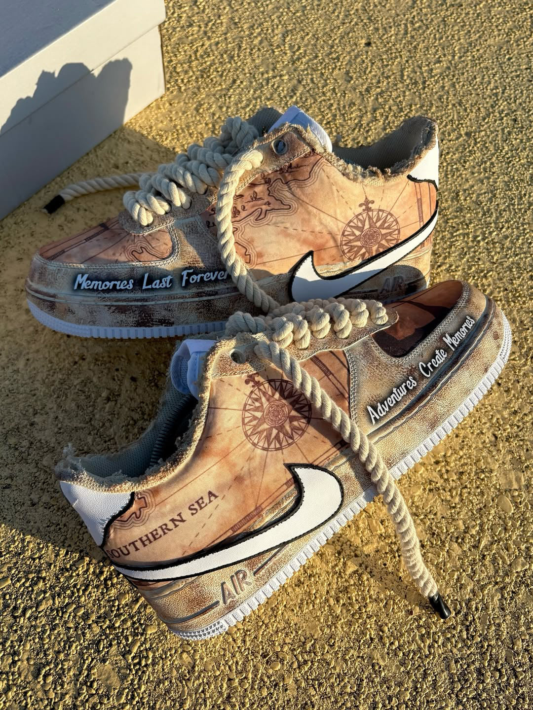[Customized Time Traveler] Air Force 1 Shoes Unisex Hand-painted