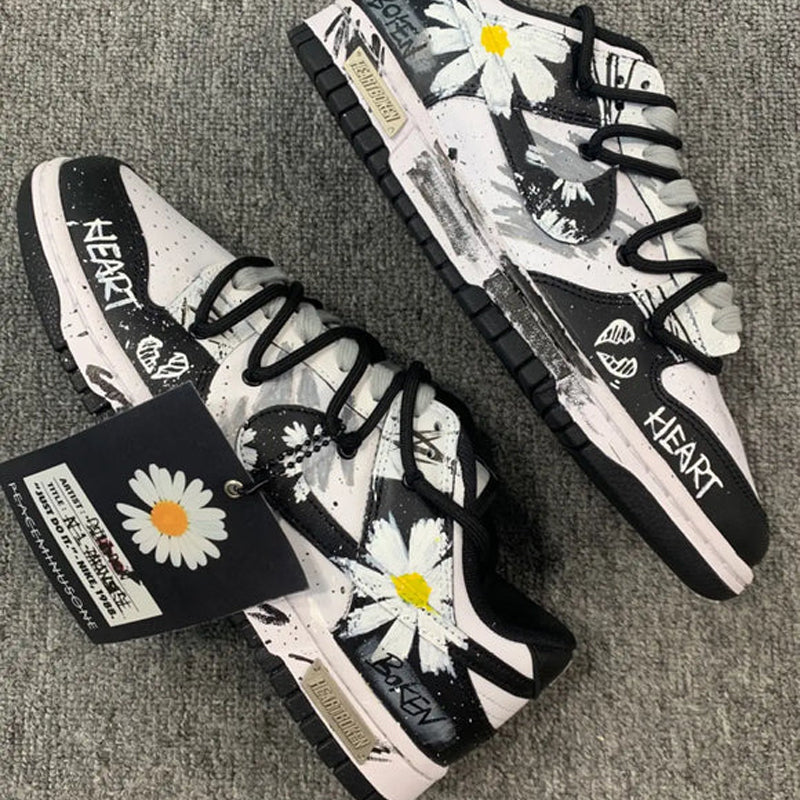 [Custom Little Daisy Manuscript]  Dunk Skateboarding Shoes Men