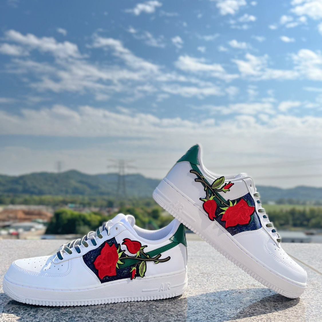 [Custom Women's 520 Starry sky]  Air Force 1 Skateboarding Shoes Women's Low-top White/Blue/Red