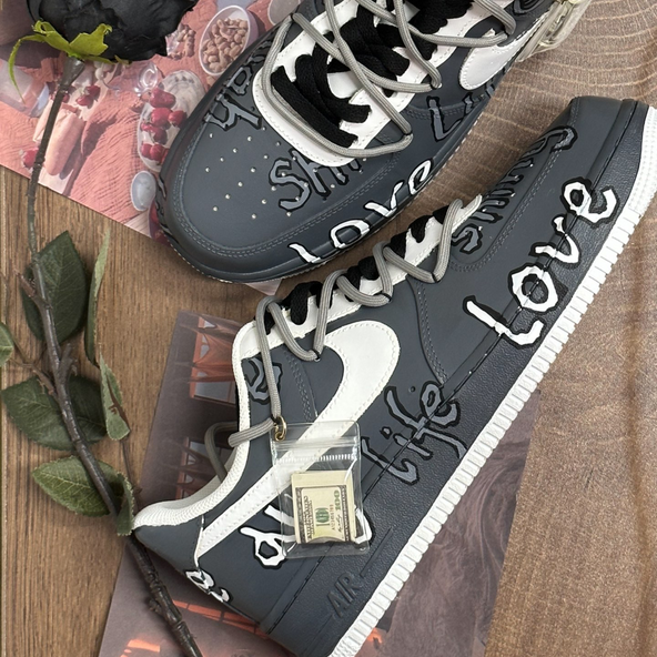 [Custom Simple life in black and white for women]  Air Force 1 Skateboarding Shoes Women's Low-top White