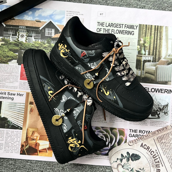 [Custom The Golden Snake brings good fortune]  Air Force 1 Skateboard Shoes Unisex Low-Top Black Gold
