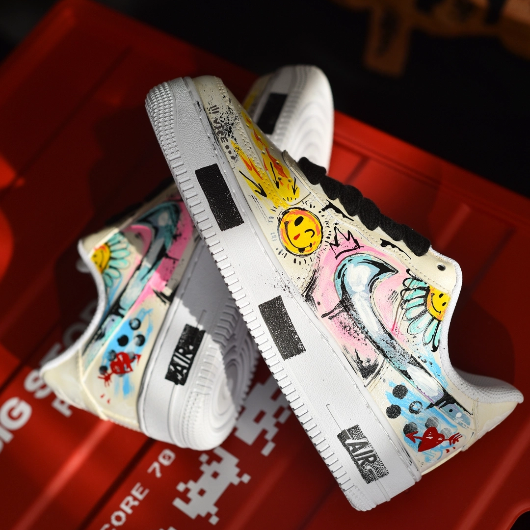 [Custom Women's heart-shaped small daisies in off-white]  Air Force 1 Skateboarding Shoes Women's