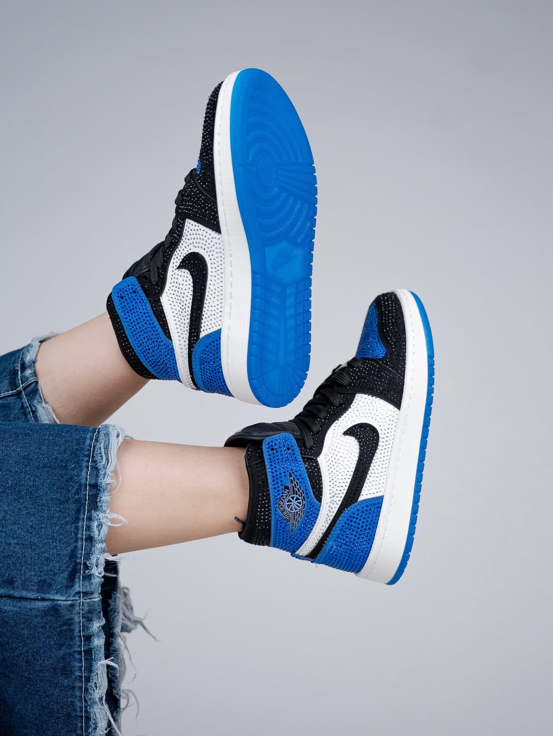 [Custom Blue and white, blue and black, red and black - Full Diamond] Air Jordan 1 High - Top Skateboarding Shoes Unisex