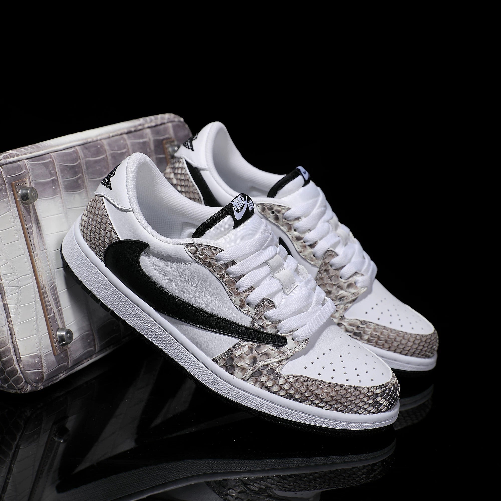 [Custom Natural-Colored Python Pattern] Air Jordan 1 Low - Top Skateboarding Shoes Unisex