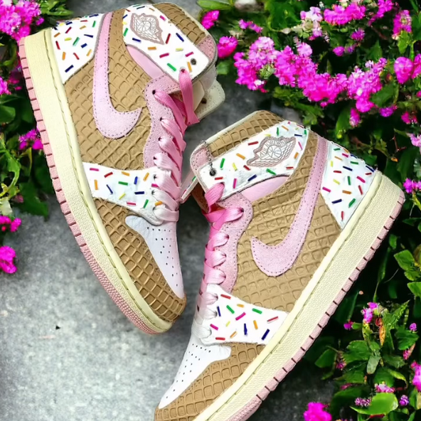 [Custom Strawberry Ice Cream] Air Jordan 1 High Top Unisex Skateboarding Shoes White/Pink